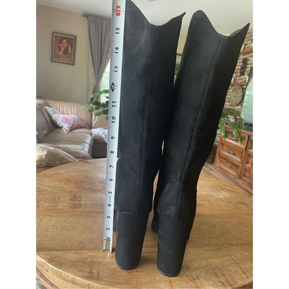 FOREVER 21 Faux  Black Suede Pointed toe  heeled boots - Picture 3 of 9